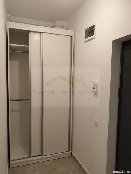 Garsoniera de inchiriat, mobilata complet, centrala proprie